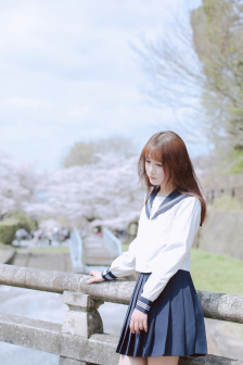 《服软》多梨